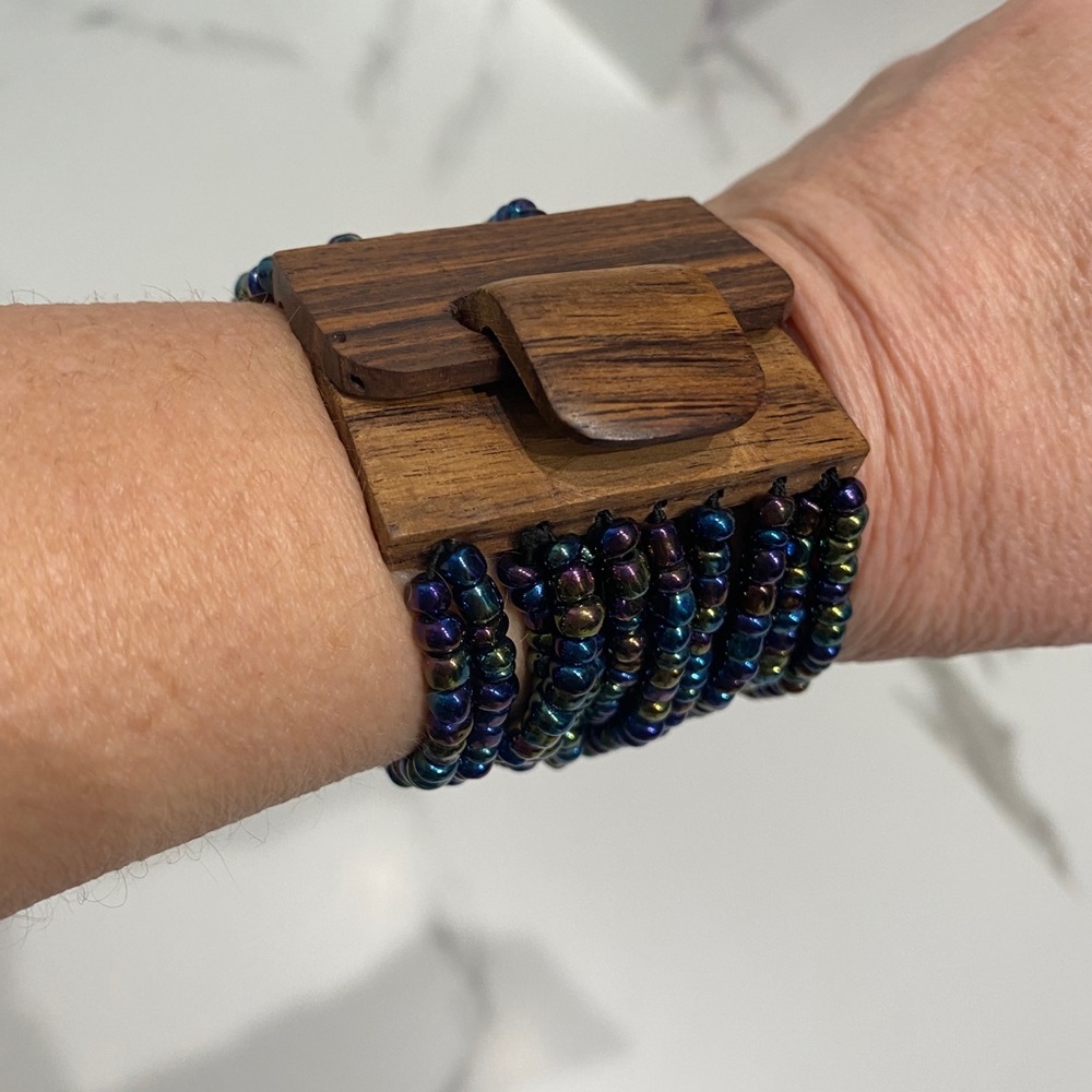 Wood and bead bracelet